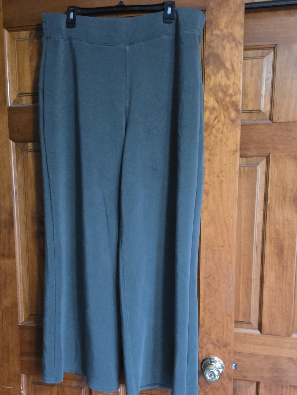 SPANX Air ESSENTIALS Olive Green Wide-Leg Pants